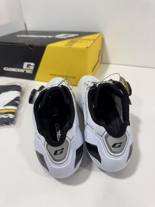 обувки за колоездене Gaerne Carbon G.STL White