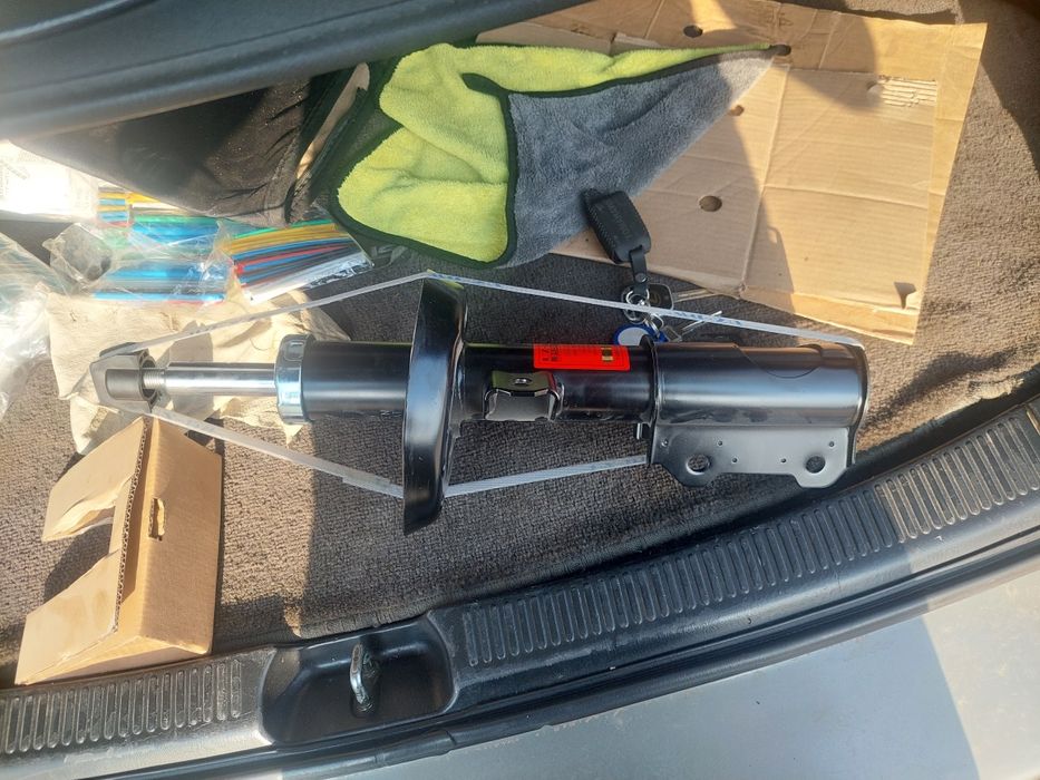 Продам амортизатор