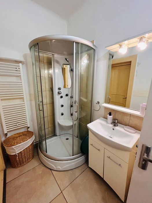 Închiriez apartament 2camere