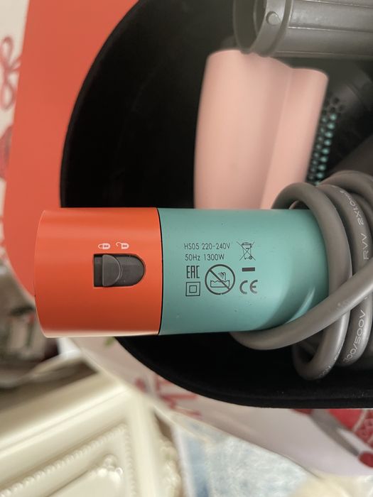 Продам стайлер Dyson