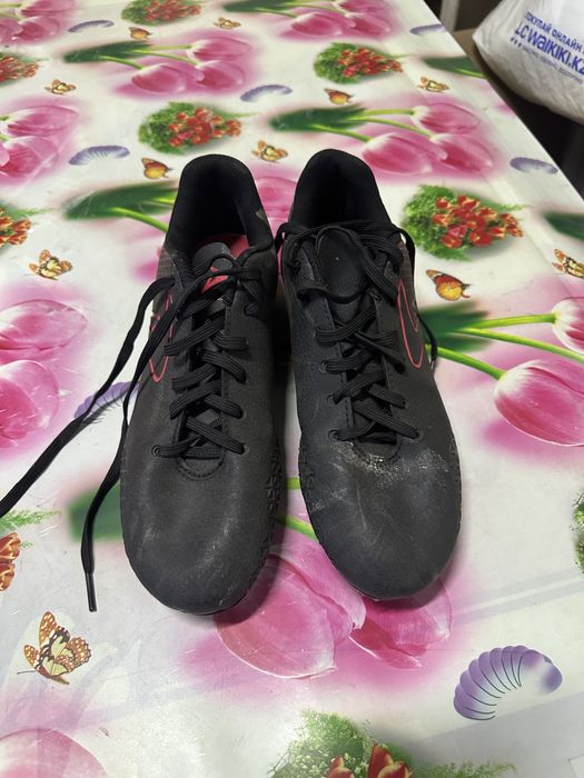 Продам бутсы