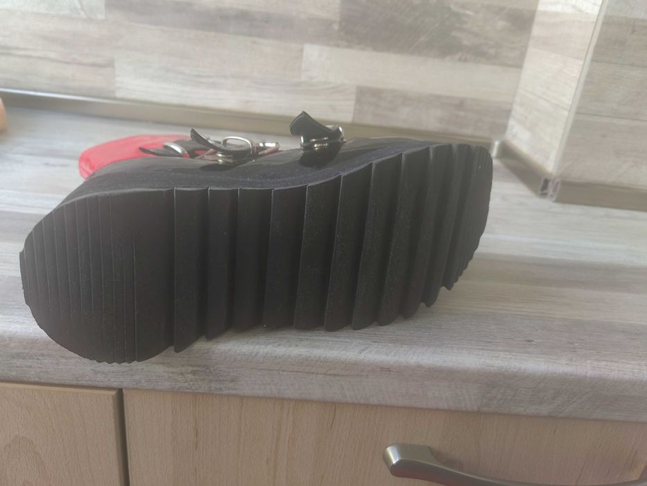 Платформи DEMONIA