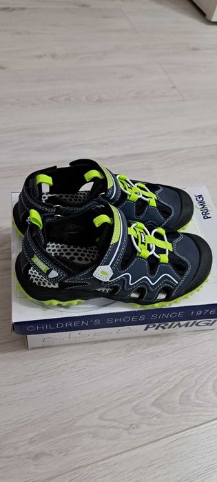 Sandale Primigi nr 32 noi