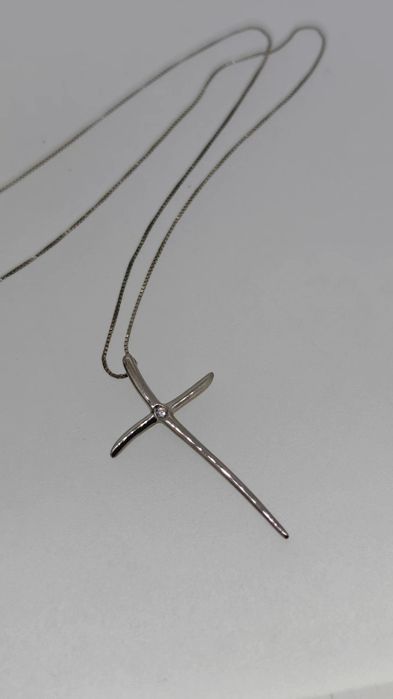 Lanț aur 18k 2.79gr cu cruciuliță cu diamant natural marca Vier (r)