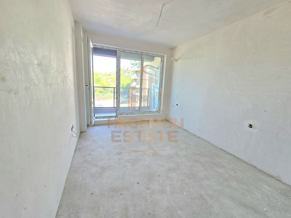 Продава се Тристаен апартамент в Варна, Левски - 88 кв.м за 2046 €/кв.м - Снимка #7