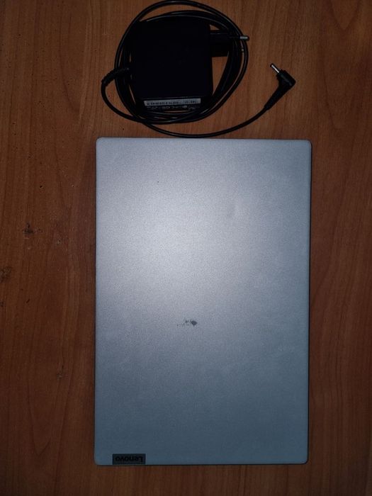 Продаётся ноутбук lenova