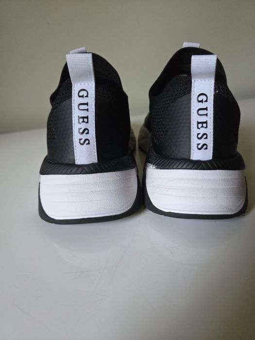 Марски маратонки Guess