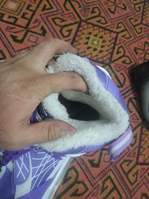 Продам коньки