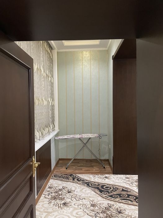 Шота Руставели продается квартира 3/2/4 ВЫСОКИЕ ПОТОЛКИ ТОЛСТЫЕ СТЕНЫ