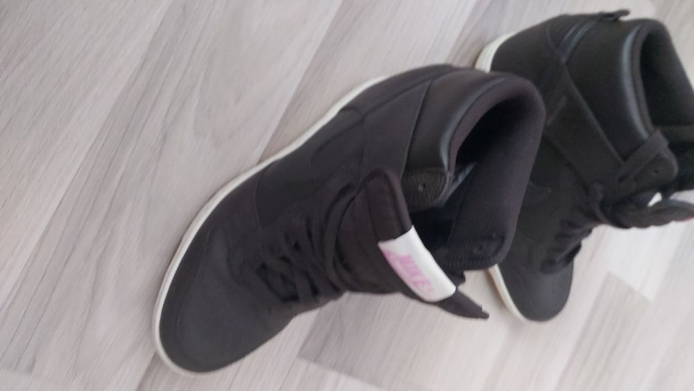 Спортни кецове с платформа