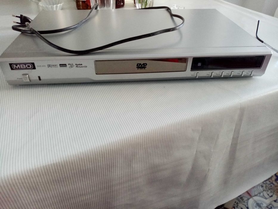 Продавам ДВД закупено от Швейцария