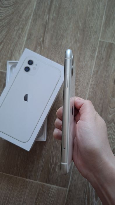 Продам айфон 11, в ремонте не был