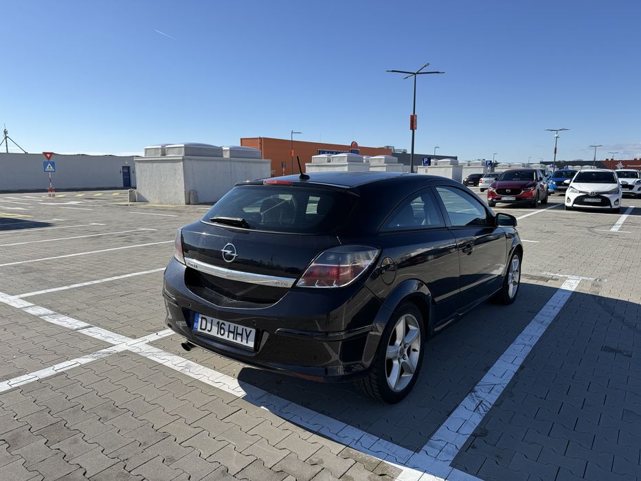 Opel Astra H GTC