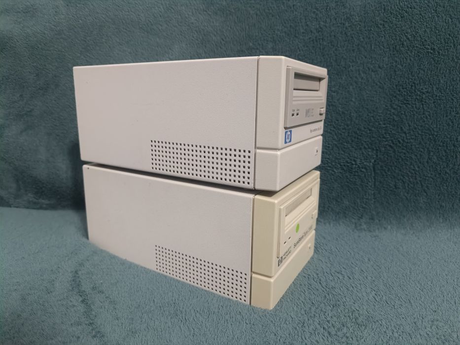 HP surestore  dat24  și Tape 2000