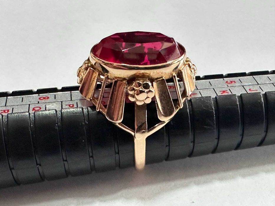 Златен дамски пръстен 14K – 7,07гр, размер 53