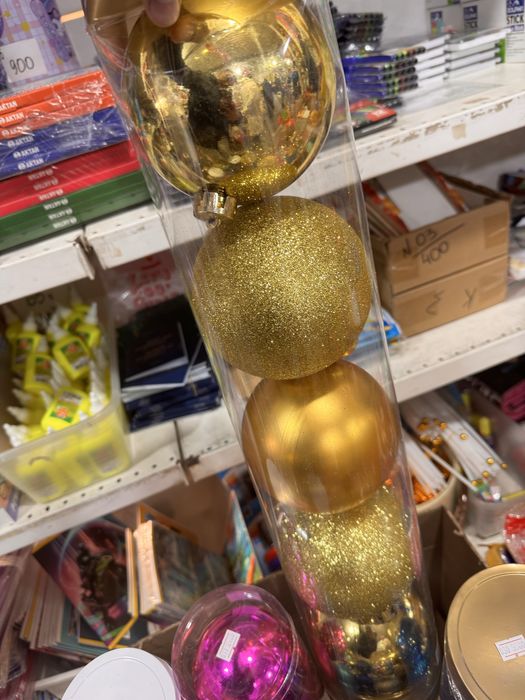 Новогодние игрушки