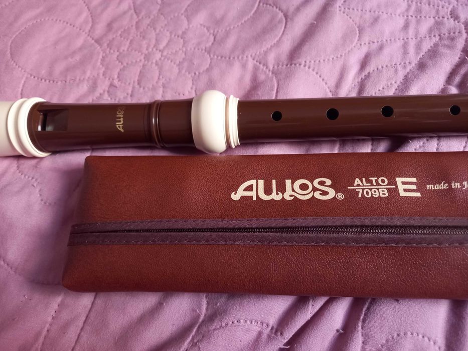 Алто блок флейта Aulos