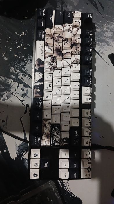 Продаю клавиатуры