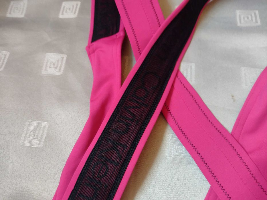 Calvin Klein цял бански в циклама