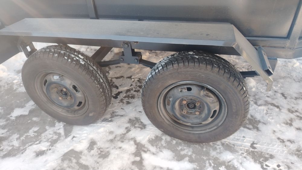 прицеп коневозка