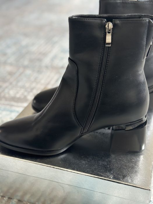 Женский ботинки (ботильона)