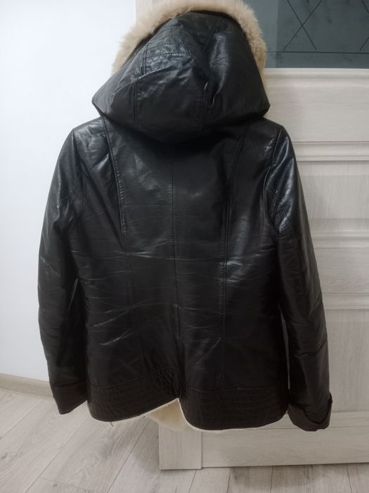 Женская дубленка