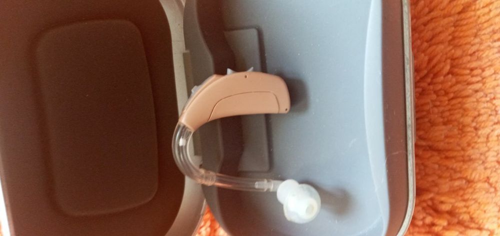 Продам слуховой аппарат PHONAK