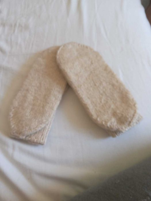 Вълнени чорапи и терлици нови