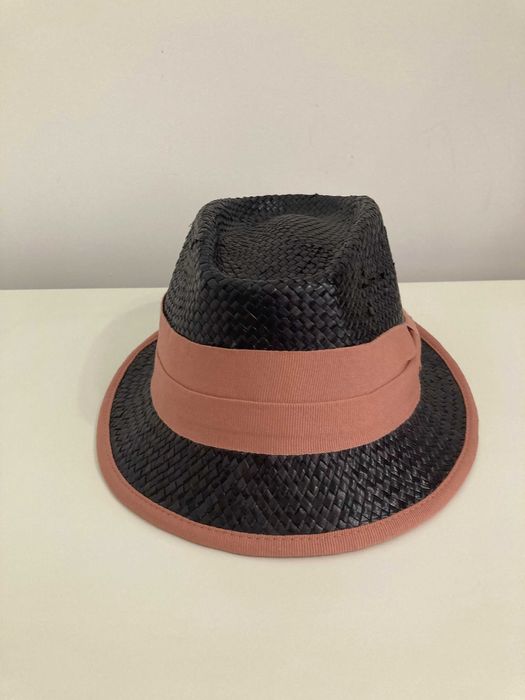 Шапки на Diesel, Tommy Jeans