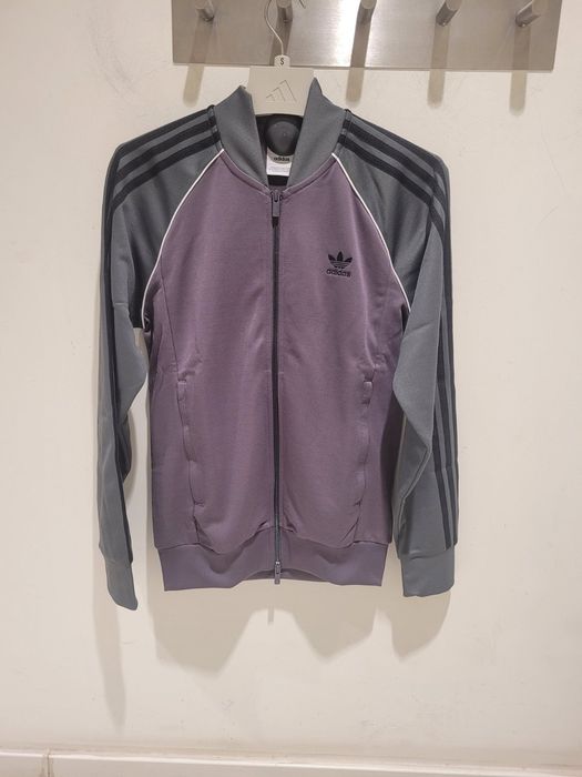 Нови Горници Adidas