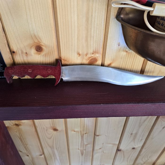 Cuțit de vânătoare