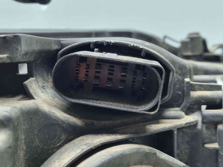 Far stanga Audi A4 (8K5, B8) Avant [Fabr 2008-2015] 8K0941031C