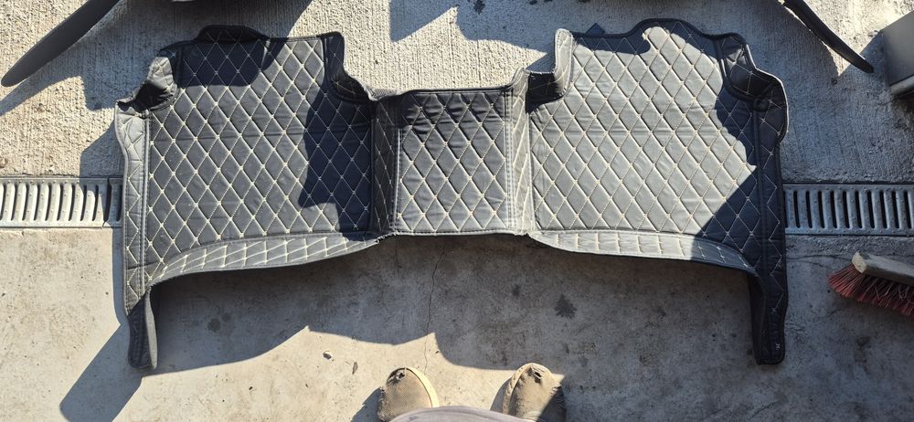 Set covorase presuri cauciuc vw touareg 7L mocheta diamant dedicate 7P