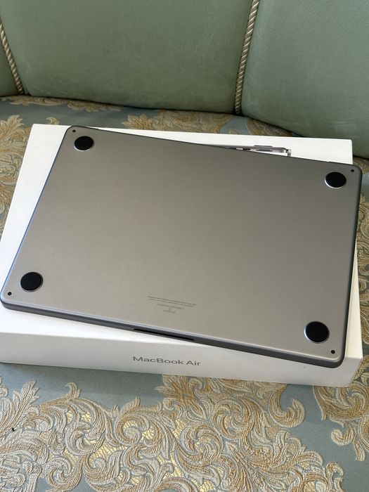 Macbook Air 13,6 M2, 100% емкость, идеал.