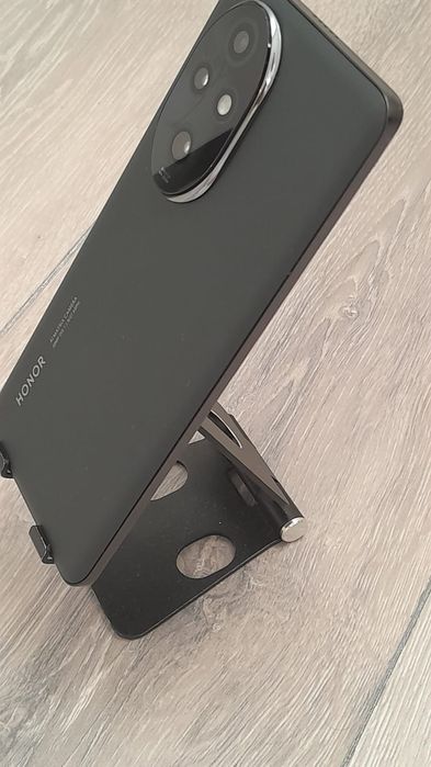 Honor 200 pro /512 GB/12 GB RAM