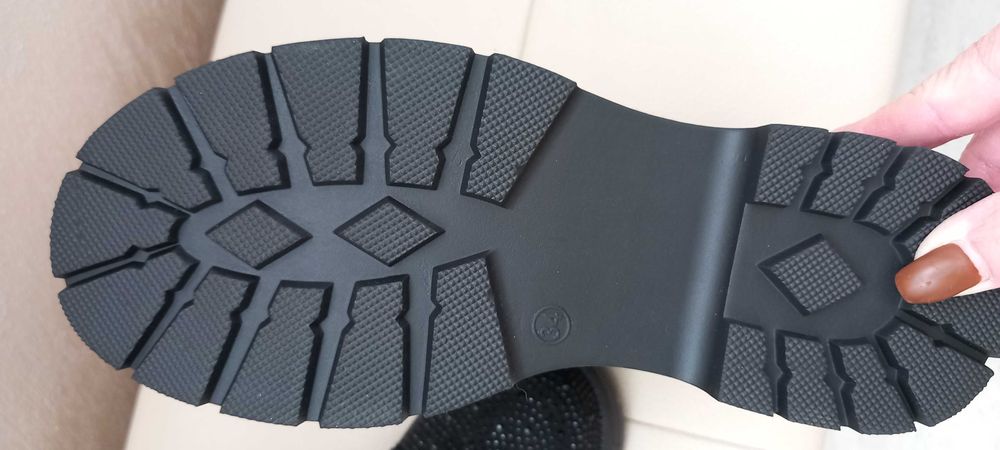 Зимни обувки..     м