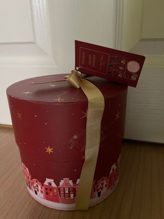 Douglas - Winter Full of Stars pure Wellness сетза баня -  17 лв.Свещи