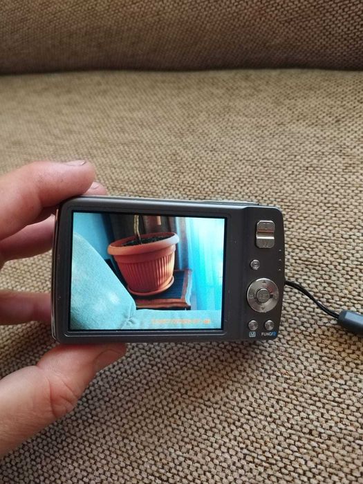 Camera foto video digitala Medion imprima ora si data 12 Megapixel