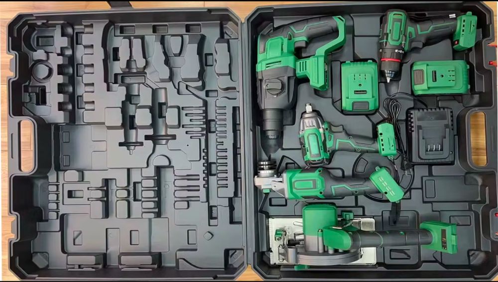 Чисто нов комплект акумулаторни машини - винтоверт гайковерт + още