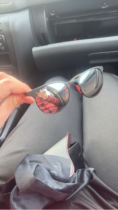 Vand ochelari Ray-Ban Scuderia Ferrari originali