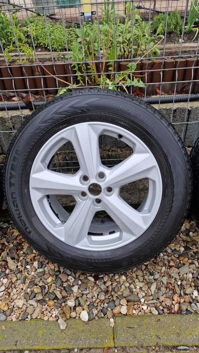 Jante 18" Ford Originale Borbet cu Cauciucuri Nokian 235/60 R18 şi set piulita