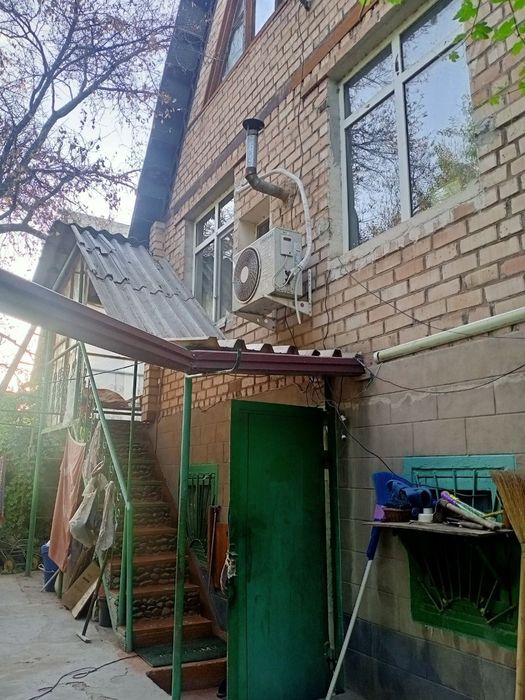 Срочно продается дача с правой стороны от Таш.Моря