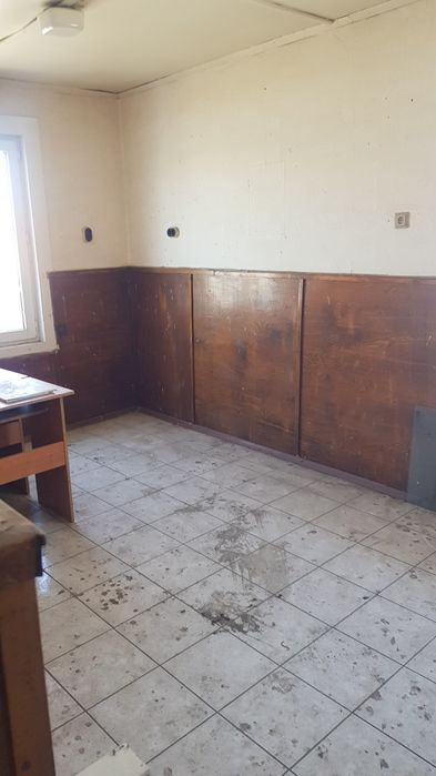 Продава промишлен имот в гр.Дупница