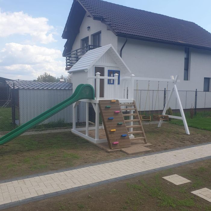 Căsuța copii/ tobogan /loc de joaca