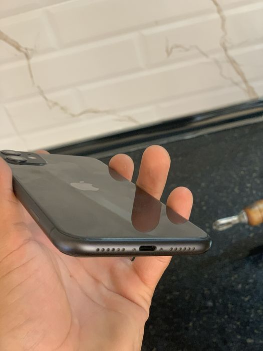 Iphone 11 LL/A 64 gb emkost 84 ideal holatda