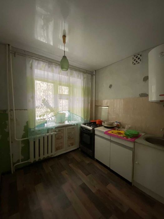 продается 1 ком квартира район Пединститут