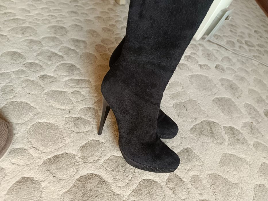 Сапоги высокие кожаные