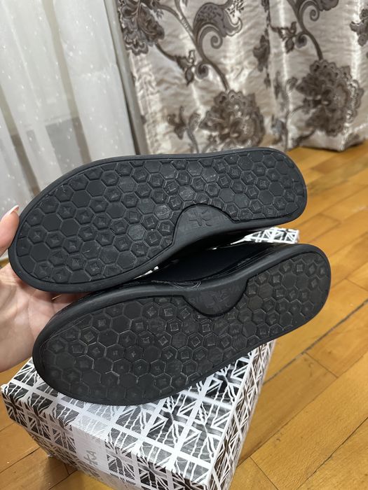 Adidasi Premiata