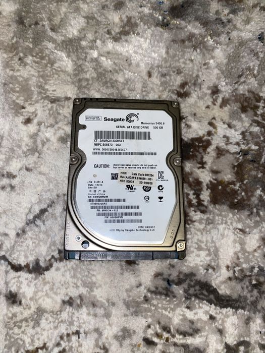 Gigabyte 240gb. Seagate 500gb