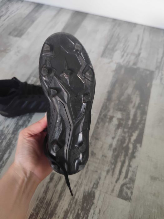 Бутонки Adidas Predator 31